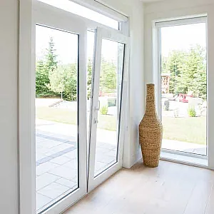 TGV70 UPVC باب قابل للإمالة والدوران